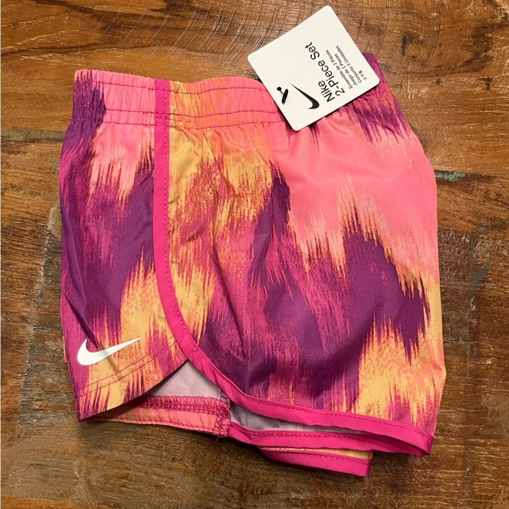NWT Nike Toddler Girls 2 Piece Shorts Set